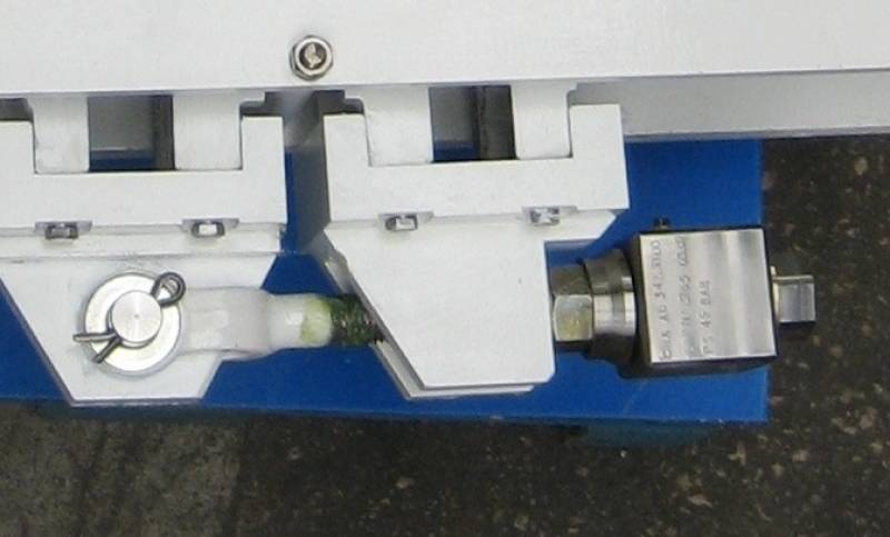 Active Interlock Device for Clamps