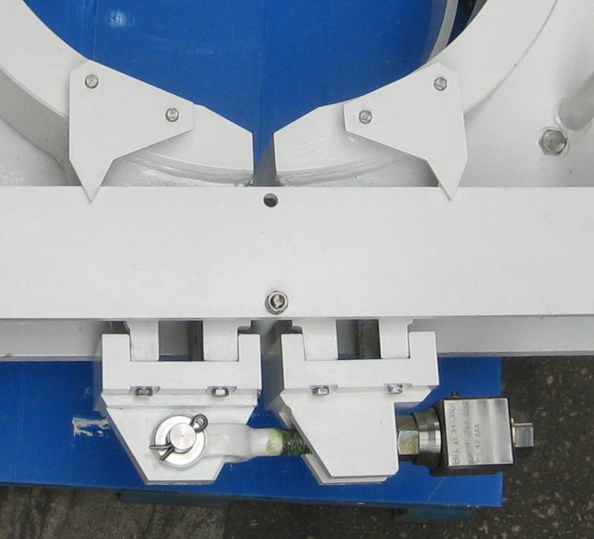 Active Interlock Device for Clamps