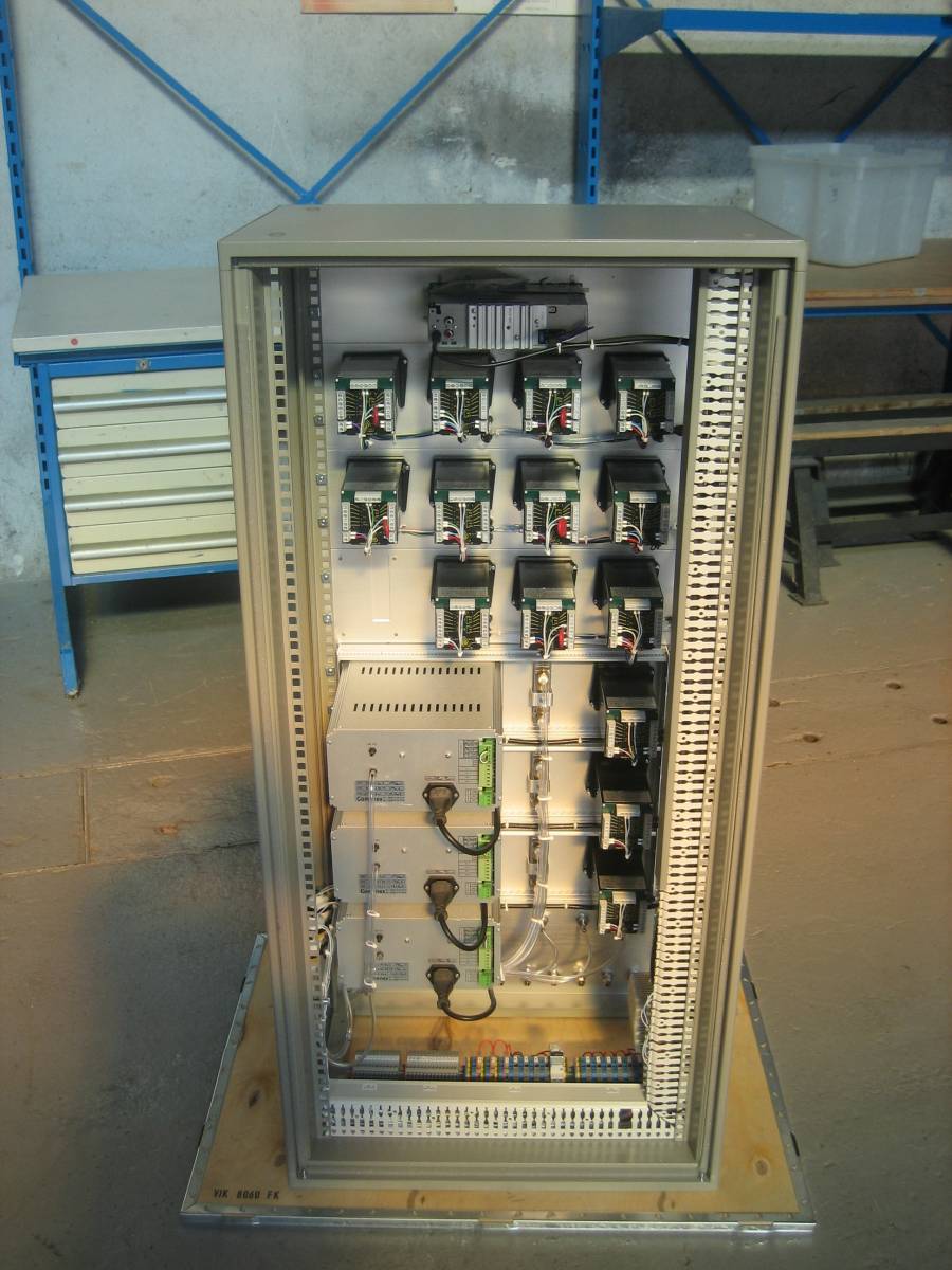 Analysis and Monitoring Racks