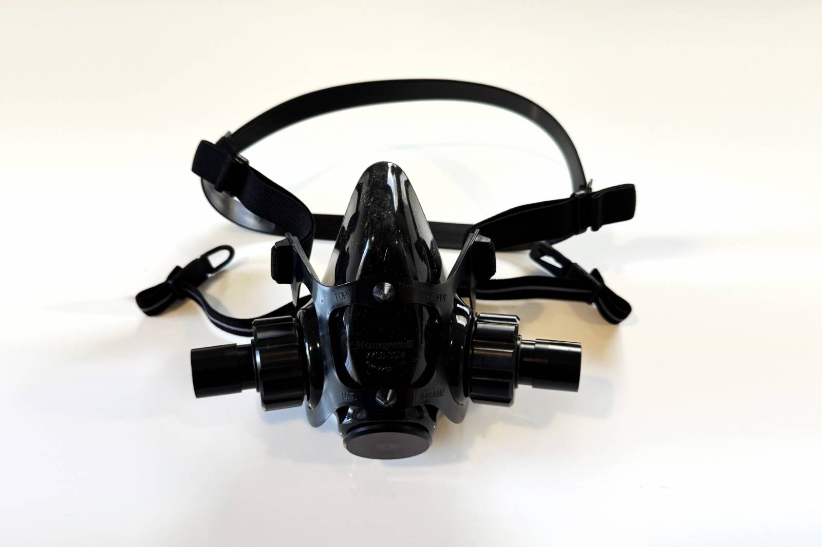 Breathing Mask - Side Inhaling - Size M Ref. 415 11823